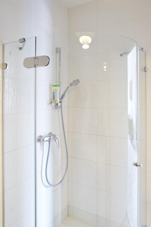 Bright Apartment In Old Town By Urban Rent Vilnius Kültér fotó